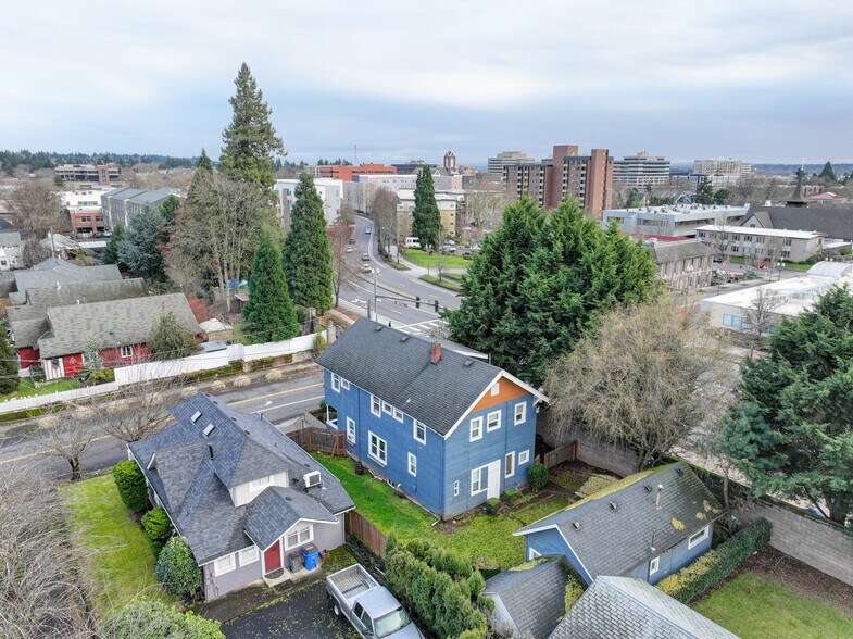 More Photos Of 1512 Franklin St, Vancouver Apartments For Sale