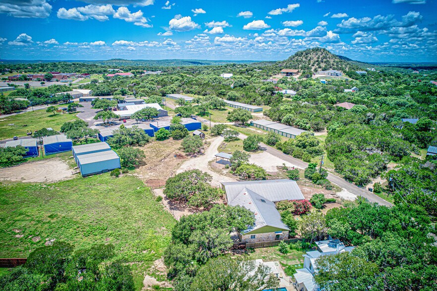More Photos Of 45 La Buena Vista Dr, Wimberley Schools For Sale