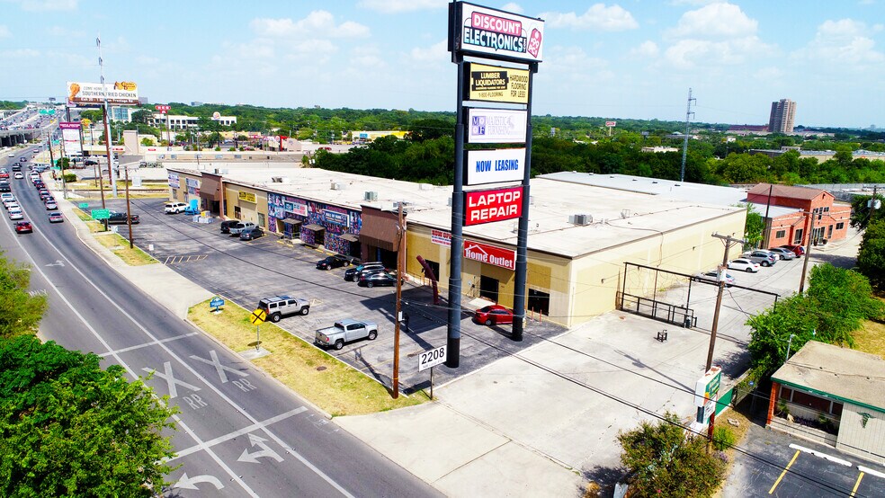 Primary Photo Of 2200-2206 NW Loop 410, San Antonio Warehouse For Lease