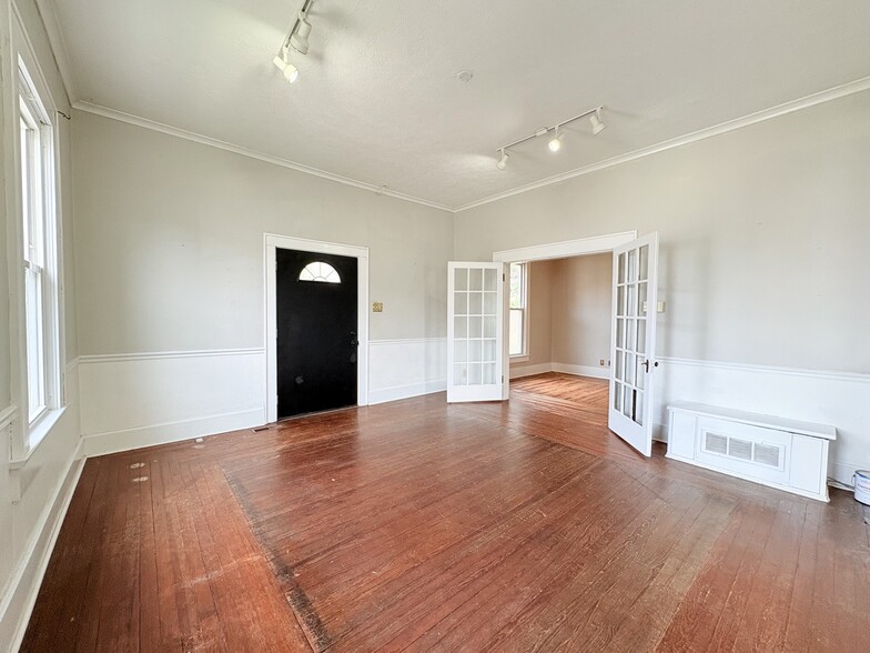 More Photos Of 9 E Canal St, Troy General Retail For Sale