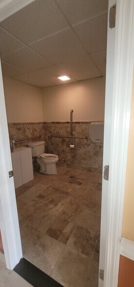 More Photos Of 364 Parsippany Rd, Parsippany Office For Sale