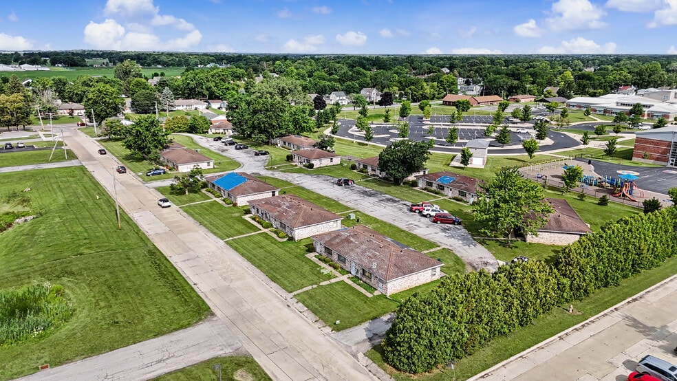 More Photos Of 318 Rae Ct, Willard Apartments For Sale