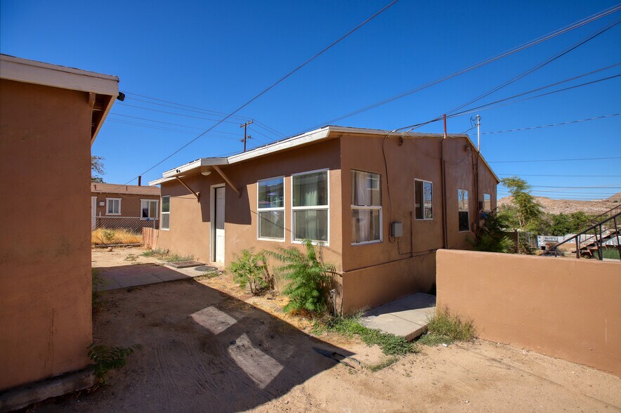 More Photos Of 15563-15575 5th St, Victorville Apartments For Sale