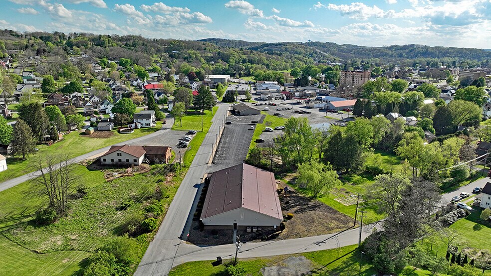 More Photos Of 100 Prushnok Dr, Punxsutawney Office For Sale