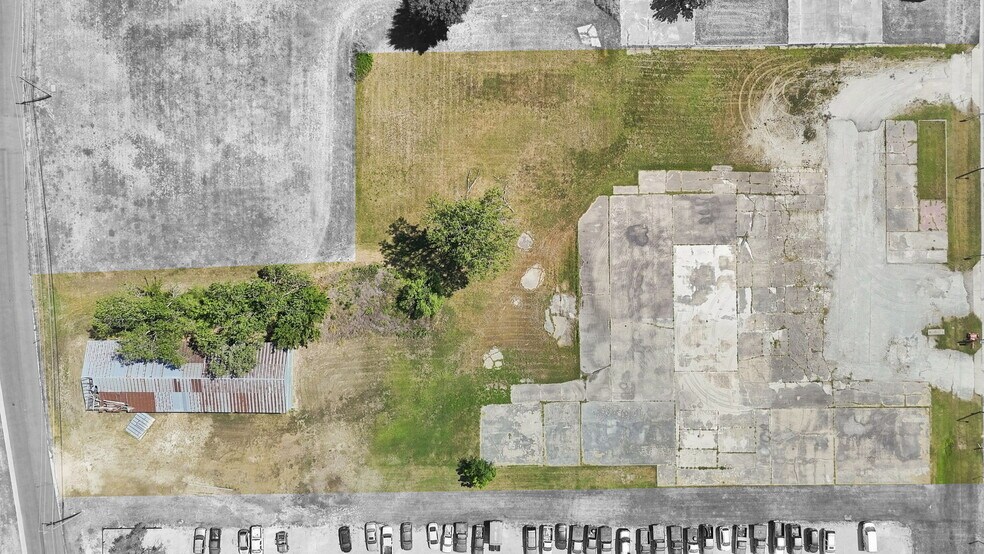 More Photos Of 1406 East St, Iola Land For Sale