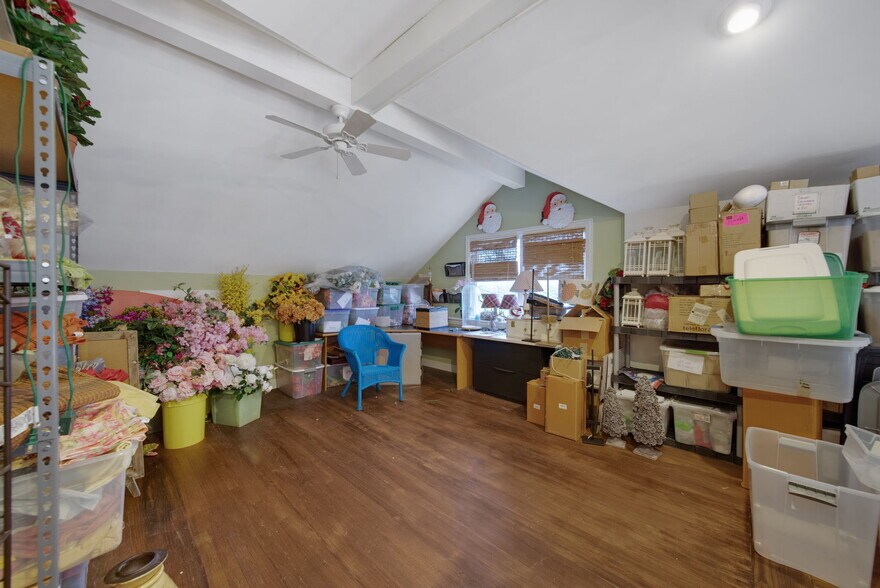 More Photos Of 4120 Main St, Hilliard Freestanding For Sale