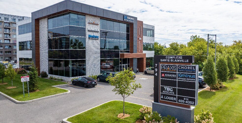 More Photos Of 794 Boul Du Cure-Labelle, Blainville Storefront Retail Office For Lease