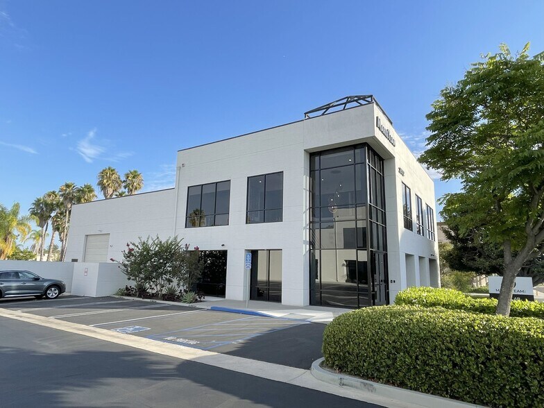 Primary Photo Of 26012 Pala, Mission Viejo Showroom For Lease