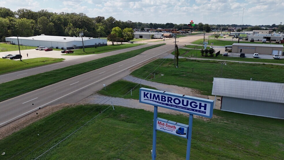 More Photos Of 1319 US-82, Indianola Service For Sale