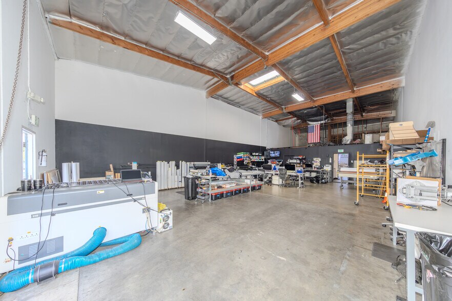 More Photos Of 6407-6419 Alondra Blvd, Paramount Warehouse For Sale