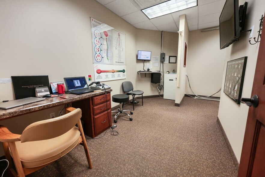 More Photos Of 20 S 32nd Ave S, Saint Cloud Office For Sale