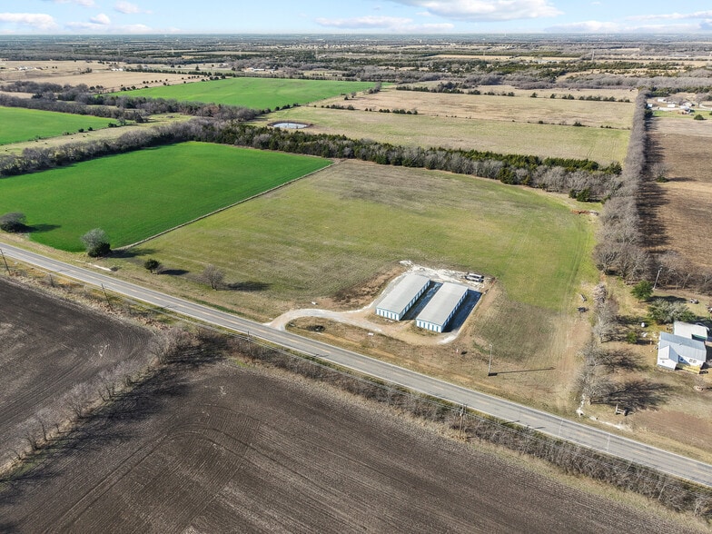 More Photos Of 1800 FM 815, Trenton Self Storage For Sale