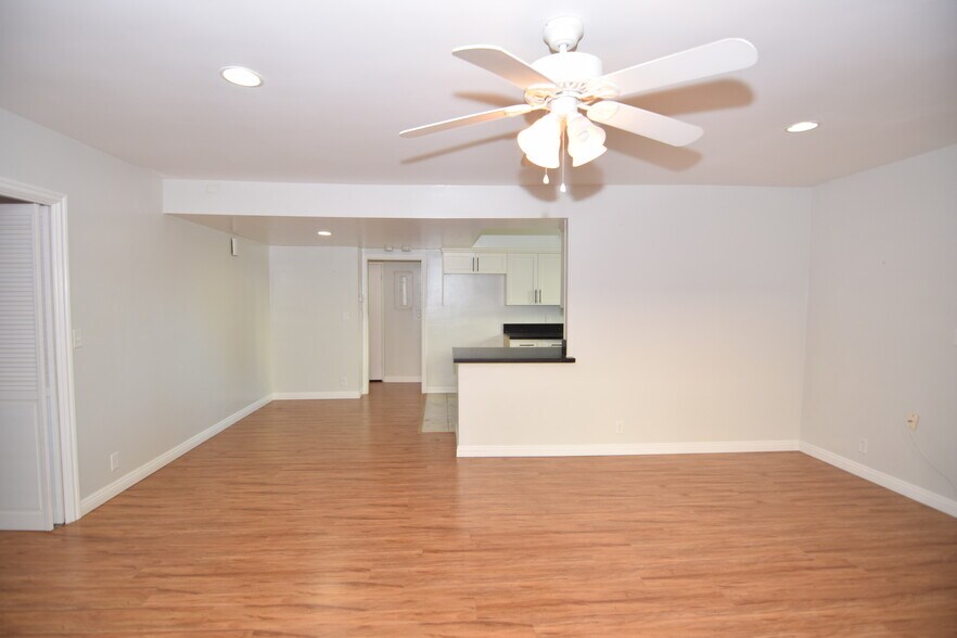 More Photos Of 505 N Stoneman Ave, Alhambra Apartments For Sale