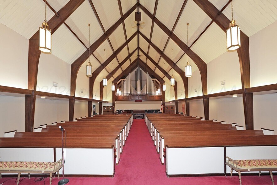 More Photos Of 4714 NW 4th Ave, Amarillo Religious Facility For Sale