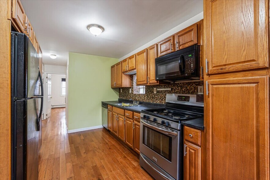 More Photos Of 414 Franklin Ave, Brooklyn Apartments For Sale