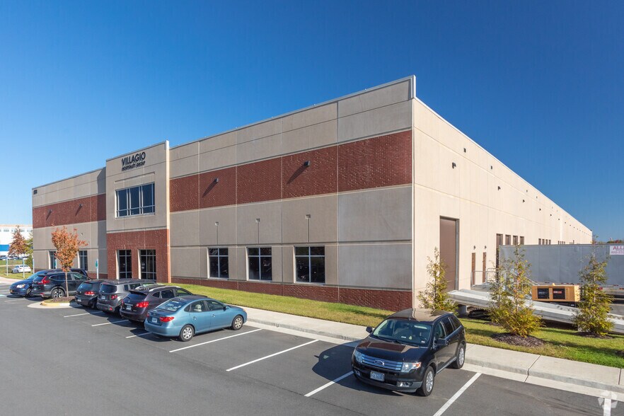 More Photos Of 9501 Discovery Blvd, Manassas Flex For Lease