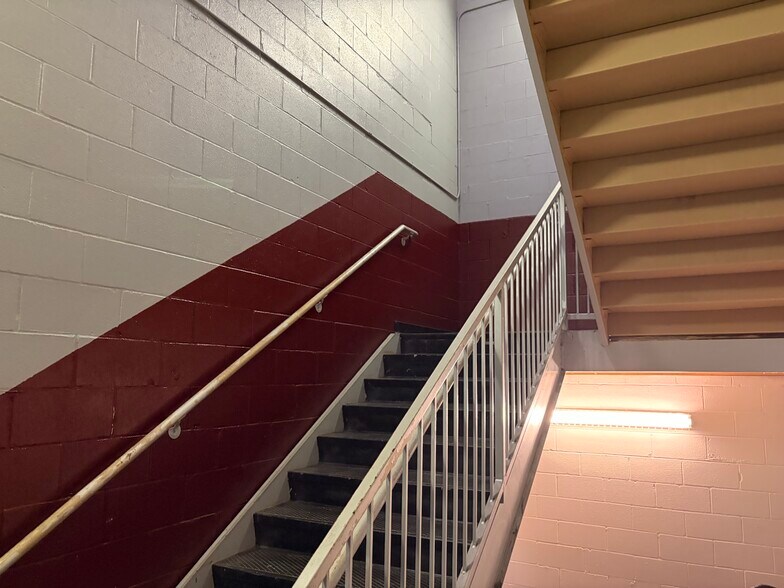 More Photos Of 1151 Flat Shoals Rd SE, Conyers Light Distribution For Lease