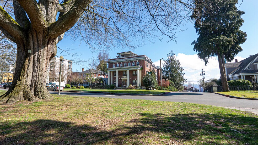 More Photos Of , Tacoma Multifamily For Sale