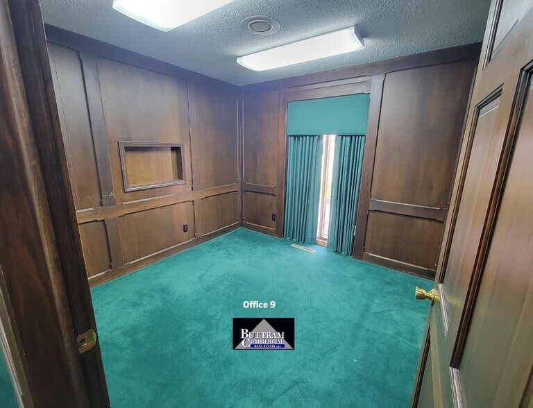 More Photos Of 3111 McClelland Blvd., Joplin Office For Sale