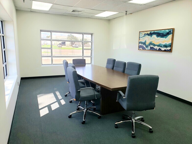 More Photos Of 6401 S 36th St, McAllen Warehouse For Lease