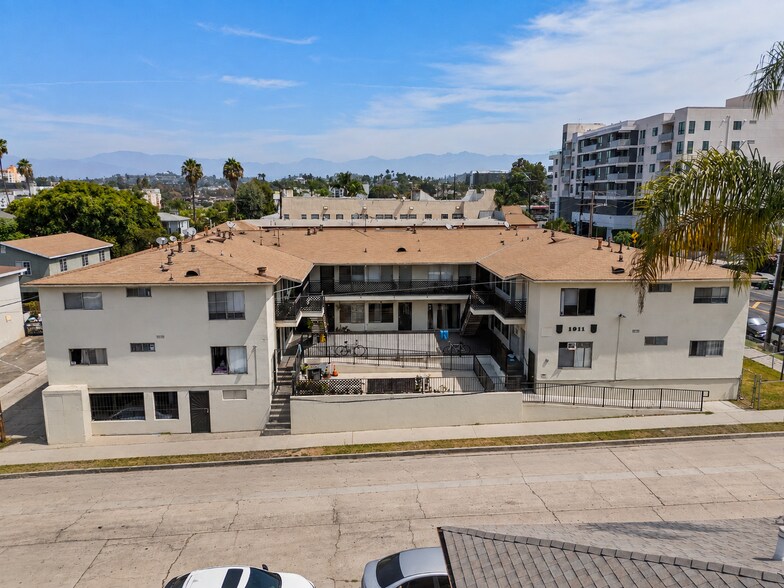 More Photos Of 1911 W 2nd St, Los Angeles Apartments For Sale