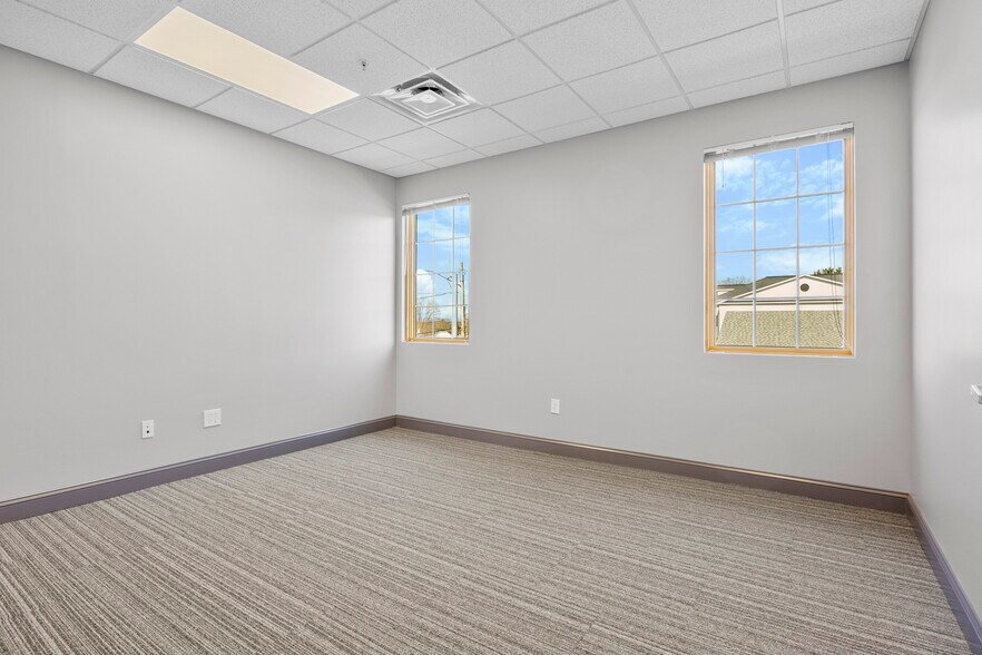 More Photos Of 399 Albany Shaker Rd, Loudonville Freestanding For Lease