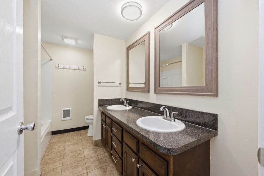 More Photos Of West 18th Ave & Bailey Hill Road, Eugene Apartments For Sale