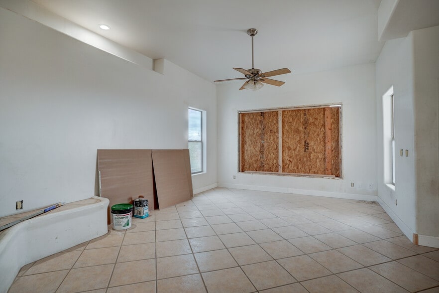 More Photos Of 3760 E Airport Dr, Rimrock Specialty For Sale