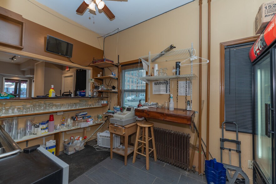 More Photos Of 117 N Lake Ave, Albany Storefront Retail Residential For Sale