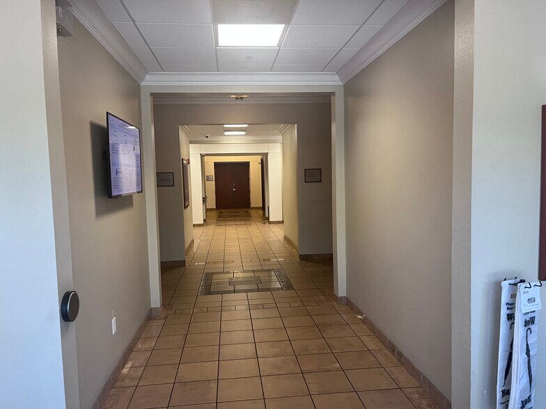 More Photos Of 6056 Boynton Beach Blvd, Boynton Beach Medical For Lease
