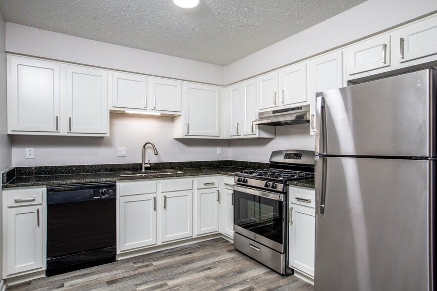 More Photos Of 4577 Olentangy River Rd, Columbus Apartments For Sale