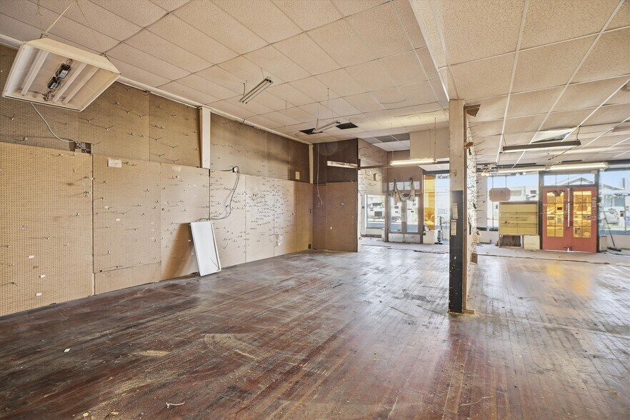 More Photos Of 511 3rd St, Rodeo Storefront Retail Residential For Sale
