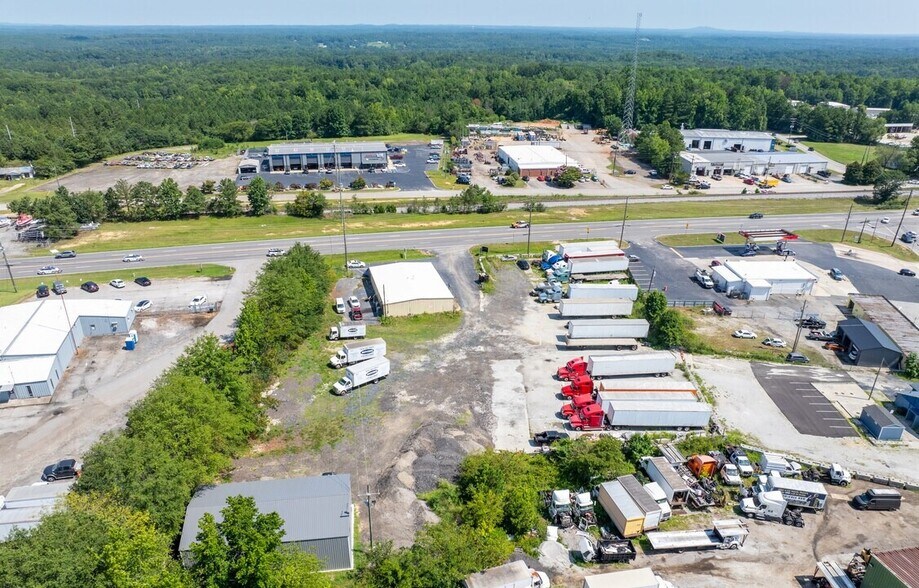 More Photos Of 13021B Veterans Memorial Hwy, Douglasville Warehouse For Lease