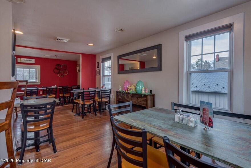 More Photos Of 206 N Main St, Shavertown Office For Sale