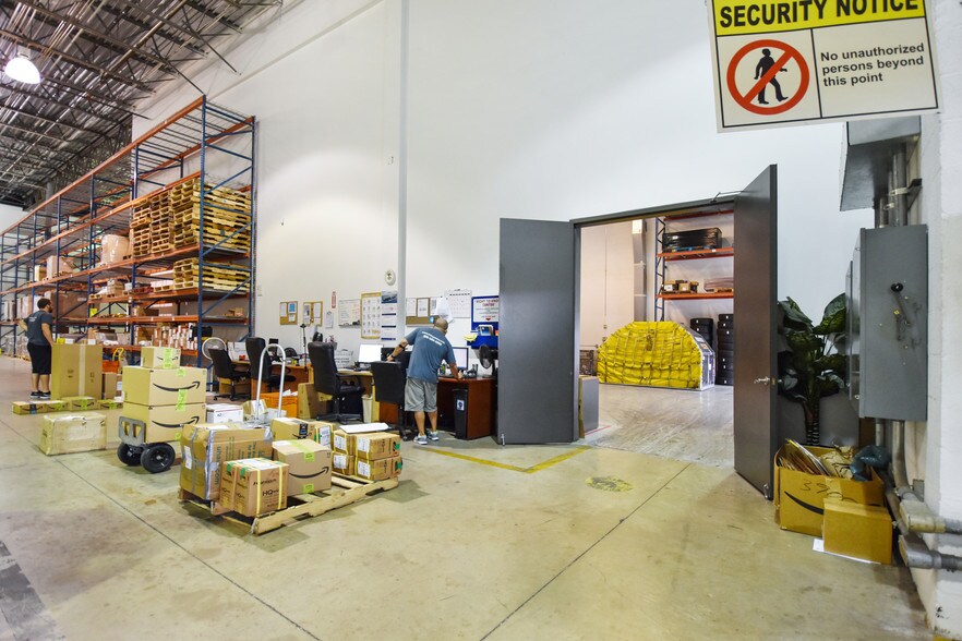 More Photos Of 3301-3389 NW 97th Ave, Miami Warehouse For Sale