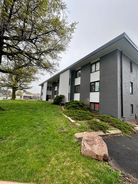 More Photos Of 111 N 56th St, Lincoln Loft Creative Space For Lease