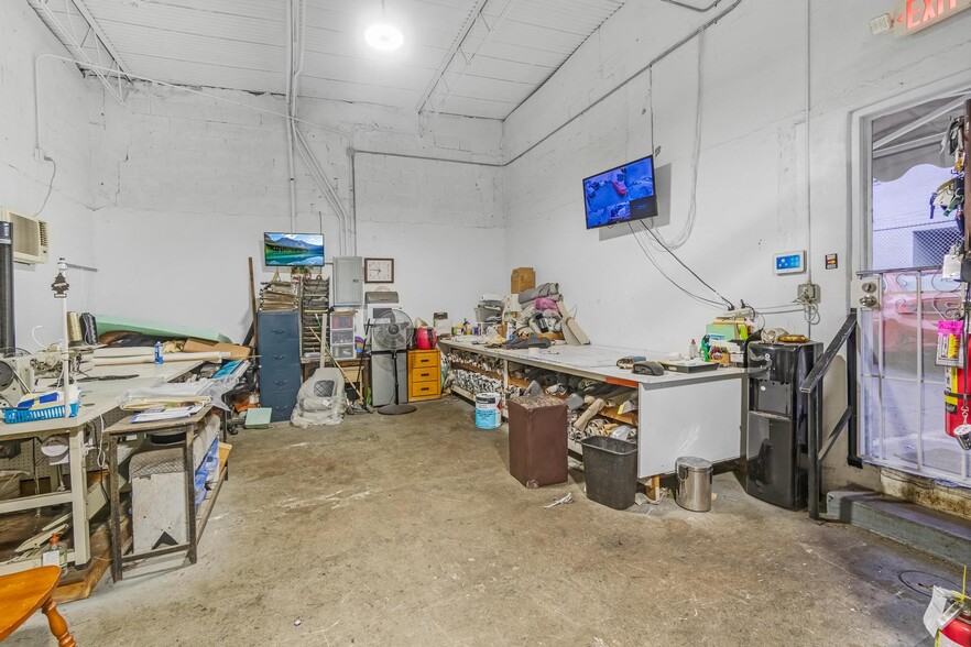More Photos Of 2111 SW 31st Ave, Hallandale Beach Warehouse For Sale