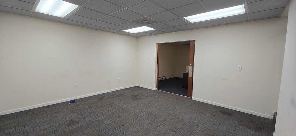 More Photos Of 9203 Enterprise Ct, Manassas Industrial For Sale