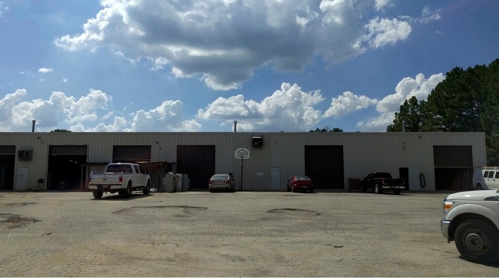 More Photos Of 3675 Hewatt Ct, Snellville Flex For Lease