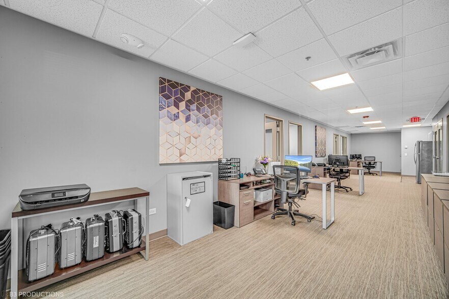 More Photos Of 18927 Hickory Creek Dr, Mokena Office For Lease