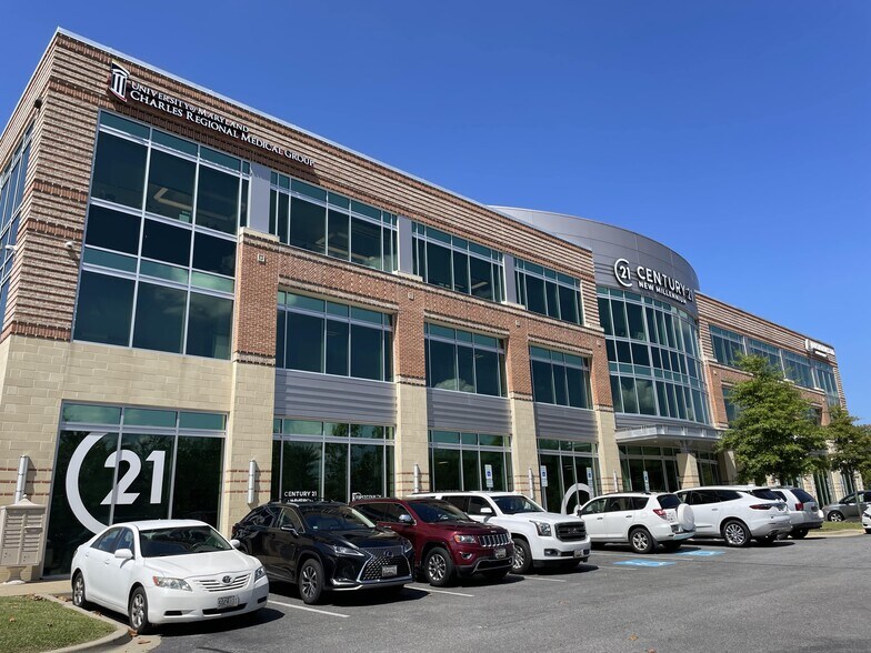 More Photos Of 5010 Regency Pl, White Plains Medical For Lease