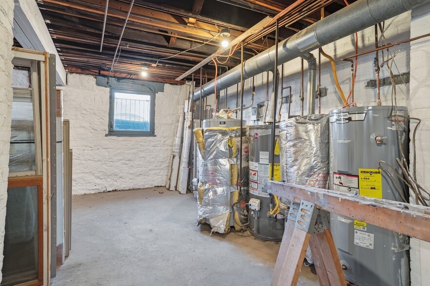 More Photos Of 10 Chesapeake St, Lyndora Apartments For Sale