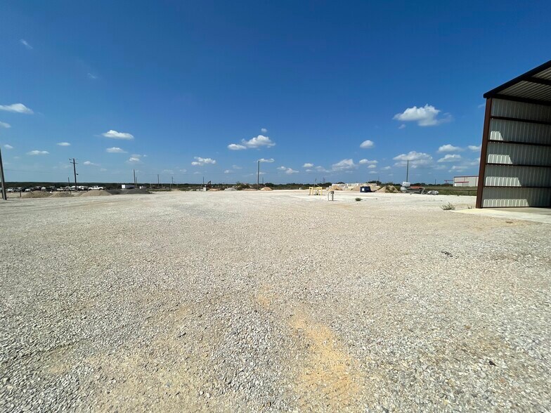 More Photos Of 9606 Interstate 20, Eastland Light Manufacturing For Sale