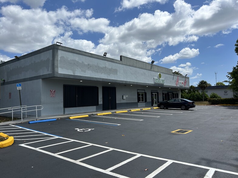 Primary Photo Of 2675 NW 207th St, Miami Gardens Storefront For Sale