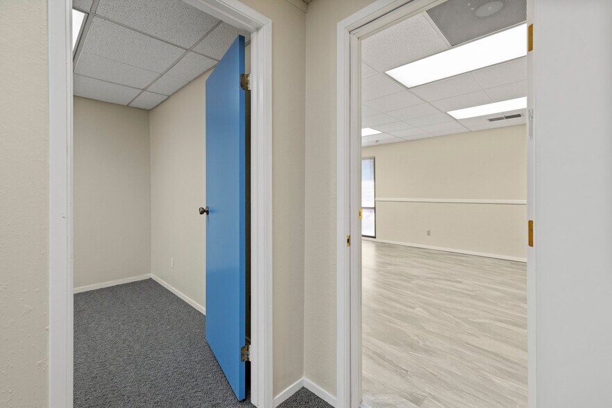 More Photos Of 1606 W Mineral King Ave, Visalia Office For Sale