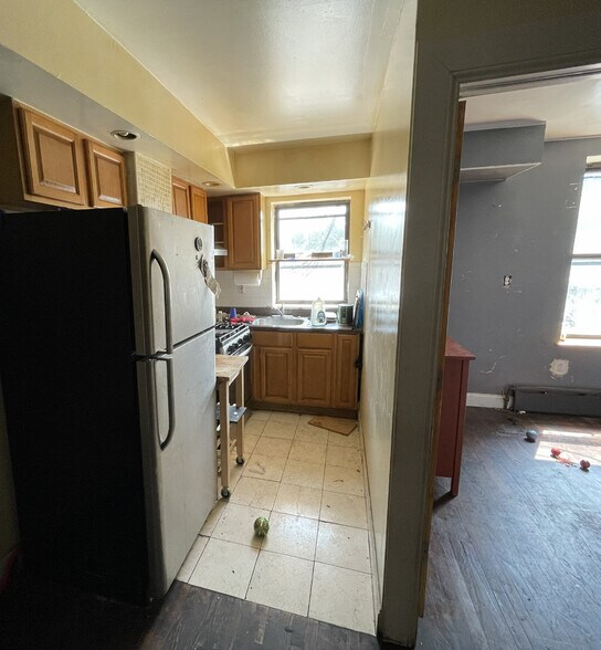 More Photos Of , Brooklyn Unknown For Sale