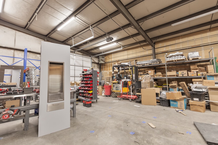 More Photos Of 1027 S 7th St, Grand Junction Warehouse For Sale