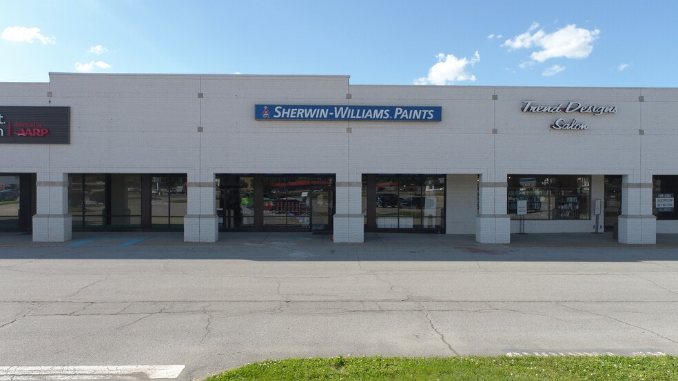 More Photos Of 1009-1411 10th St, Jeffersonville Unknown For Lease