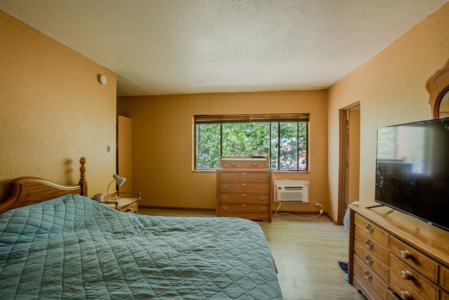 More Photos Of 1220 E Second St, Winslow Apartments For Sale