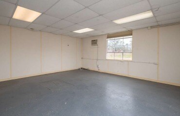 More Photos Of 204 Lindbergh Blvd, Starkville General Retail For Sale